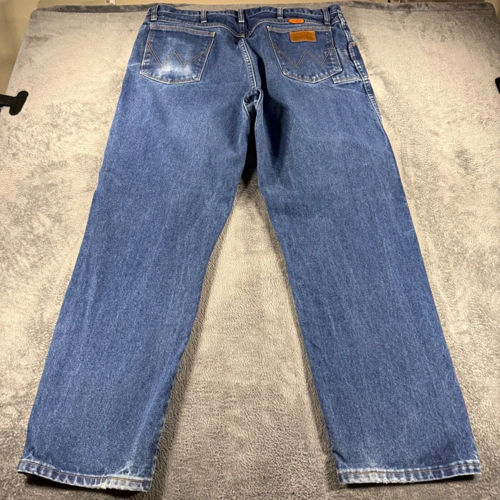 Wrangler FR Flame Resistant Relaxed Fit Jeans Mens 38x32 Blue Denim FR31MWZ HRC2